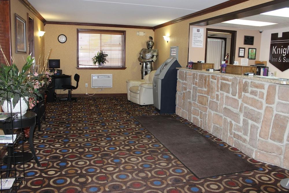 Knights Inn And Suites - Grand Forks Esterno foto