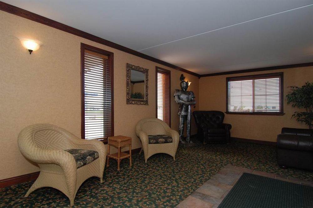 Knights Inn And Suites - Grand Forks Esterno foto
