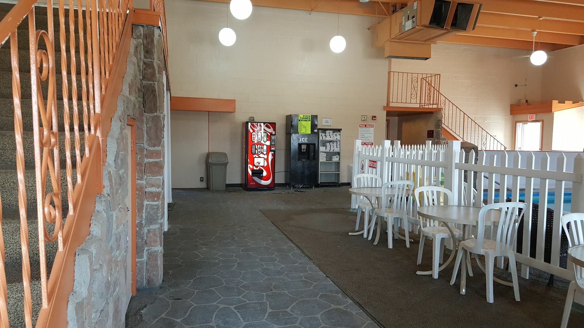 Knights Inn And Suites - Grand Forks Esterno foto